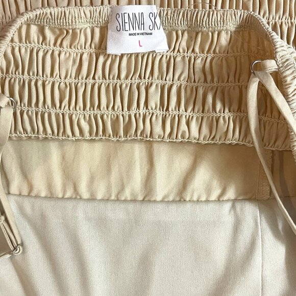 Sienna Sky Short Sleeve top cream Sweetheart Yops. Size L. Made in Vietnam. - Picture 3 of 7